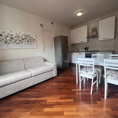 Lecco Holiday Apartment ภายนอก รูปภาพ